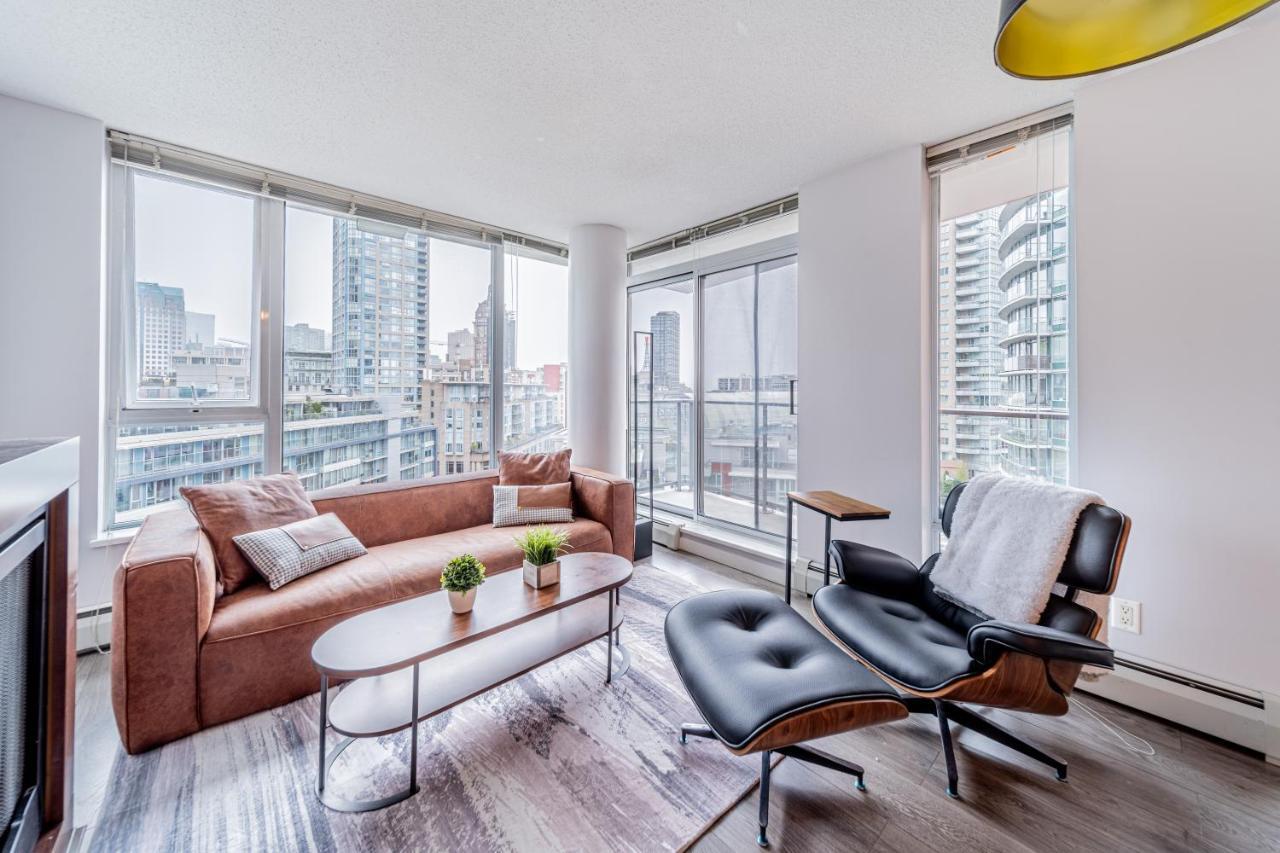 Amazing Views ! Leather Furniture ! Cozy Condo! Ванкувер Экстерьер фото