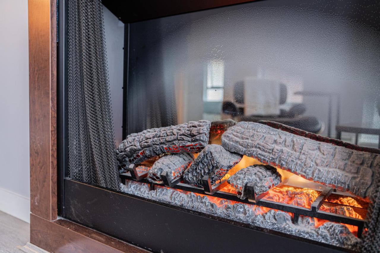 Amazing Views ! Leather Furniture ! Cozy Condo! Ванкувер Экстерьер фото